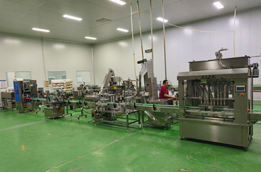 鸡肉丝、滑嫩腌渍鸡肉片自动灌装机客户案例实景