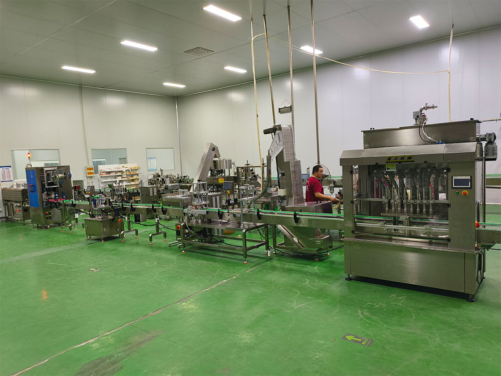 鸡肉丝自动灌装机厂家实景案例(图1) 鸡肉丝自动灌装机厂家实景案例(图1)