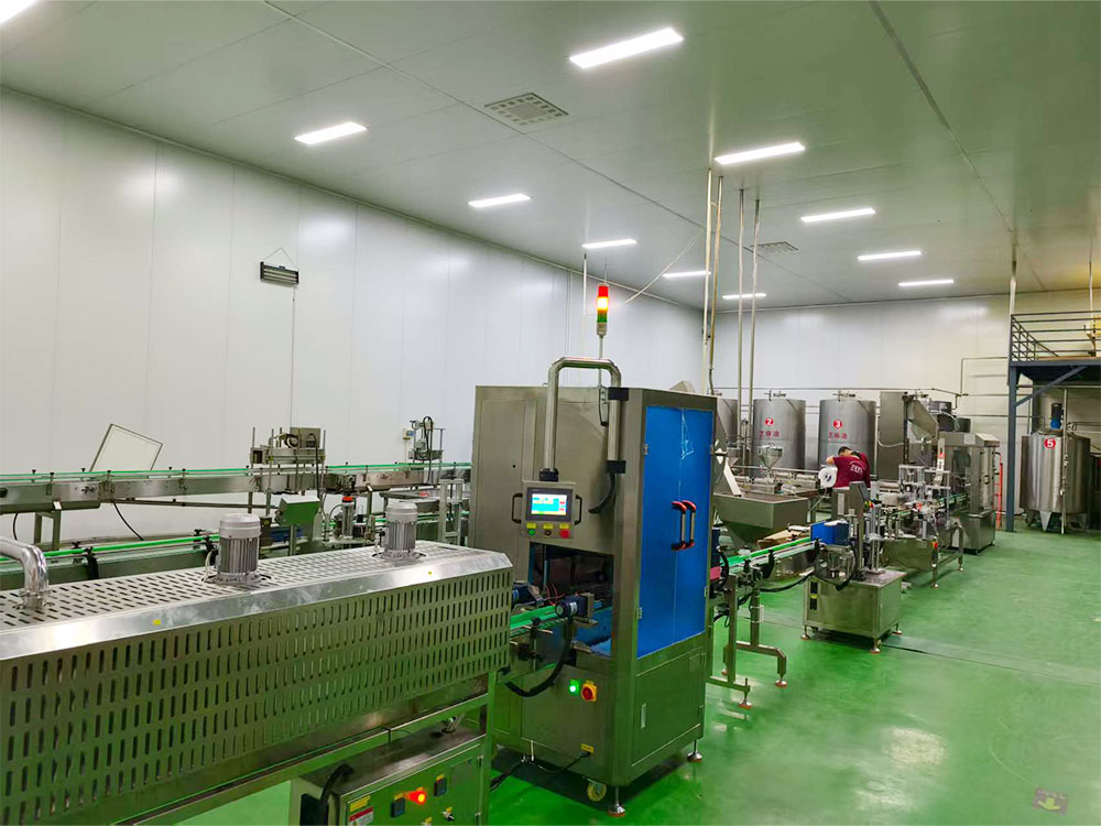 鸡肉丝自动灌装机厂家实景案例(图2) 鸡肉丝自动灌装机厂家实景案例(图2)