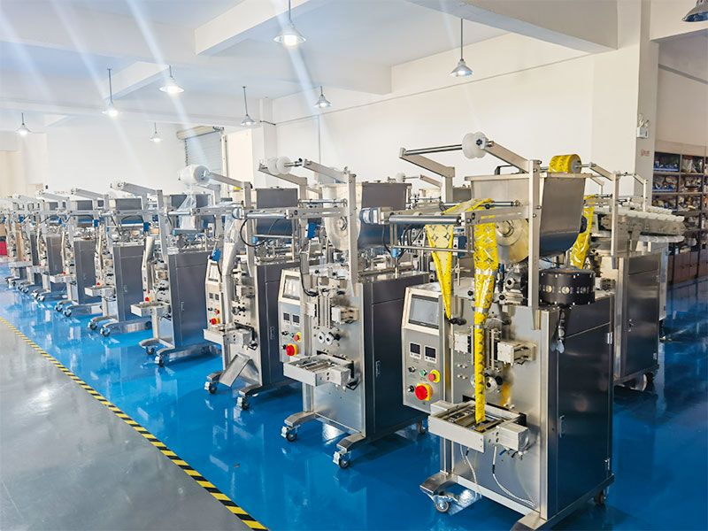 小袋酱料包包装机-立式调料酱包装机械(图1)