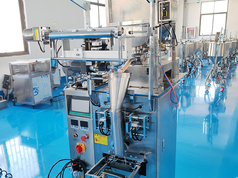 小袋酱料包包装机-立式调料酱包装机械(图2)