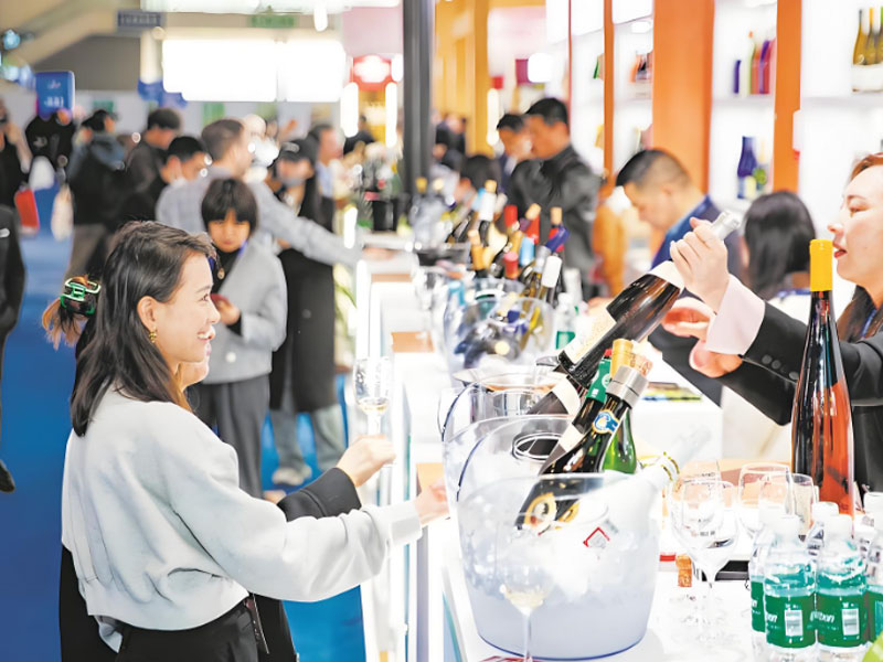 星火灌装机工厂邀您一起参加第113届(南京)国际糖酒交易会(图2) 星火灌装机工厂邀您一起参加第113届(南京)国际糖酒交易会(图2)