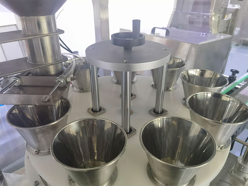 全自动颗粒灌装生产流水线(图4) 全自动颗粒灌装生产流水线(图4)